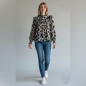 🆕 BNWT Rose & Olive Black and White Women's Top